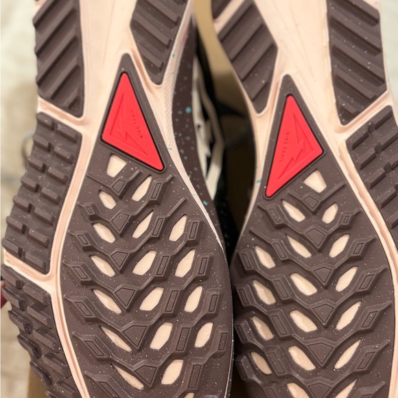 Women’s Nike Pegasus trail 4 - Picture 5 of 7